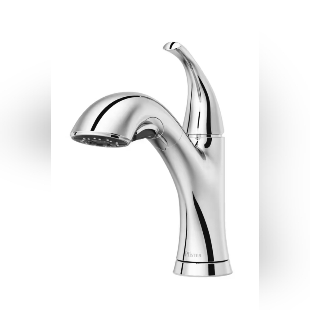 Pfister Wray Single-Handle Pull-Out Sprayer Kitchen Faucet in Polished Chrome